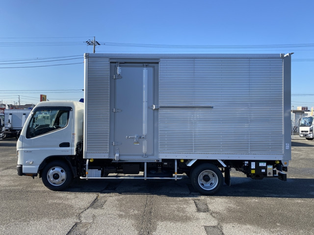 三菱ふそう キャンター 小型 バン 2RG-FEAV0(99762) 4枚目