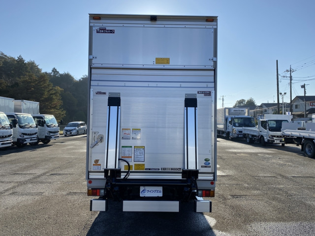 三菱ふそう キャンター 小型 バン 2RG-FEAV0(99762) 8枚目