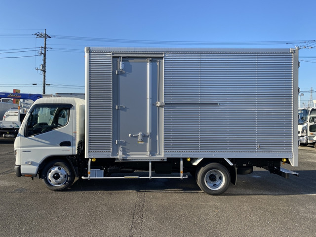 三菱ふそう キャンター 小型 バン 2RG-FEAV0(99764) 4枚目