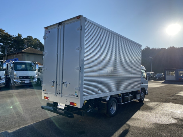 三菱ふそう キャンター 小型 バン 2RG-FEAV0(99764) 6枚目