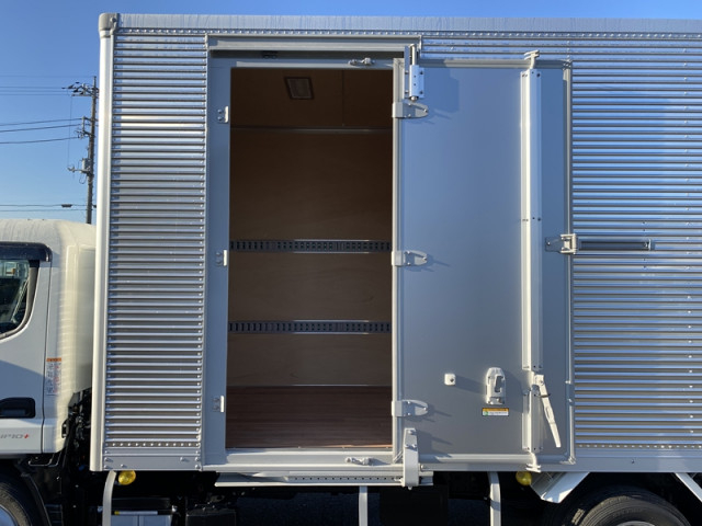 三菱ふそう キャンター 小型 バン 2RG-FEAV0(99764) 10枚目