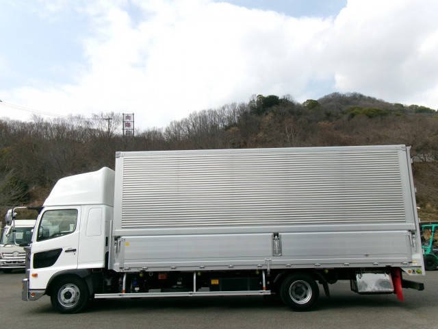 Hino ranger Middle Wing body 2PG-FD2ABG(99810) 3枚目