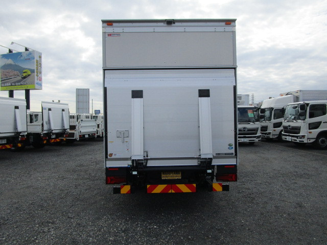 三菱ふそう キャンター 小型 バン 2RG-FEB80(99811) 7枚目