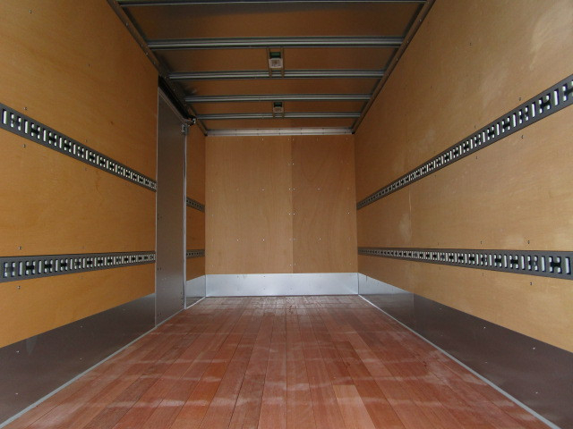 三菱ふそう キャンター 小型 バン 2RG-FEB80(99811) 9枚目