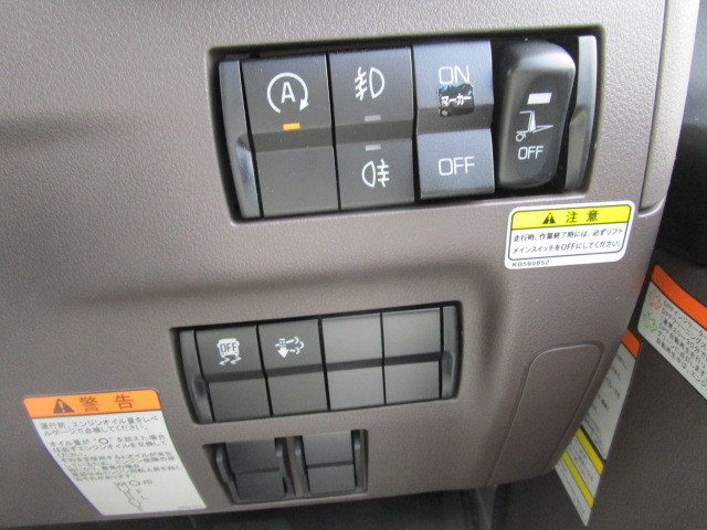 三菱ふそう キャンター 小型 バン 2RG-FEB80(99811) 14枚目