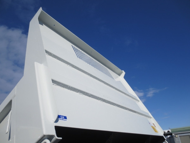 三菱ふそう キャンター 小型 土砂ダンプ 2RG-FBA60(99813) 11枚目