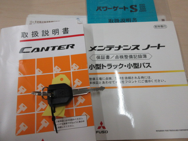 三菱ふそう キャンター 小型 平ボディ 2RG-FBA20(99823) 5枚目