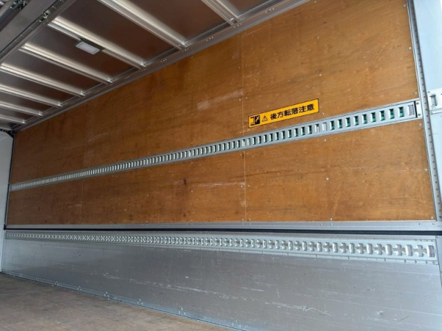 いすゞ フォワード 中型 ウィング 2RG-FRR90S2(99824) 15枚目