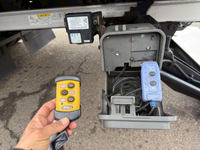 いすゞ フォワード 中型 ウィング 2RG-FRR90S2(99824) 17枚目