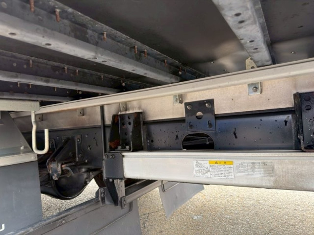 いすゞ フォワード 中型 ウィング 2RG-FRR90S2(99824) 18枚目