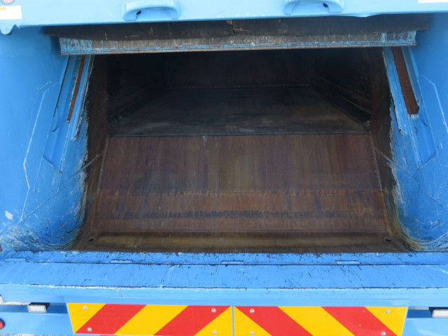 三菱ふそう ファイター 小型 塵芥車（プレス式） 2KG-FK72F(99826) 7枚目