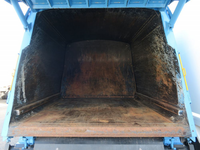 三菱ふそう ファイター 小型 塵芥車（プレス式） 2KG-FK72F(99826) 12枚目