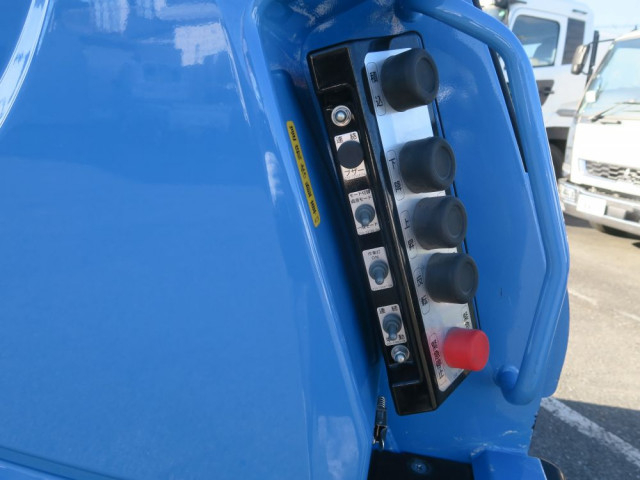 三菱ふそう ファイター 小型 塵芥車（プレス式） 2KG-FK72F(99826) 27枚目