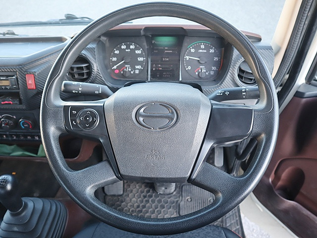 日野 レンジャー 小型 平ボディ（クレーン付） 2KG-FC2ABA(99827) 4枚目