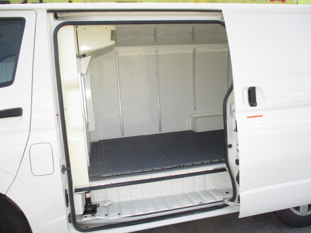 トヨタ レジアスエース 小型 冷蔵冷凍バン QDF-GDH201V(99828) 5枚目