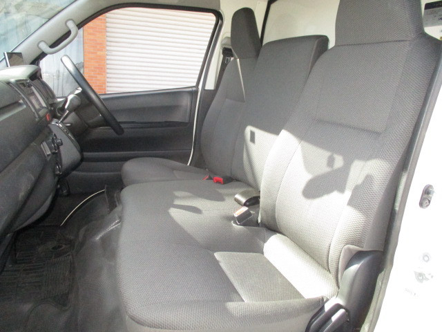 トヨタ レジアスエース 小型 冷蔵冷凍バン QDF-GDH201V(99828) 12枚目