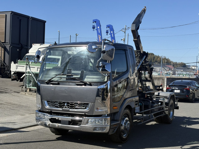 三菱ふそう ファイター 増トン コンテナ専用車 2KG-FK62FZ(99831) 1枚目