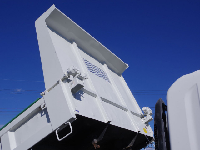 いすゞ フォワード 中型 土砂ダンプ 2RG-FRR90S2(99832) 10枚目