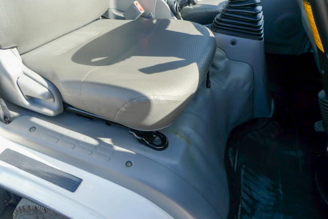 日野 デュトロ 小型 平ボディ（クレーン付） TKG-XZU645M(99837) 35枚目