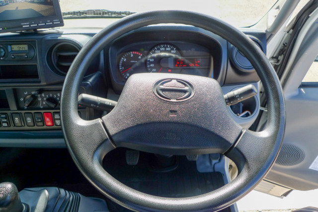 日野 デュトロ 小型 平ボディ（クレーン付） TKG-XZU645M(99837) 36枚目