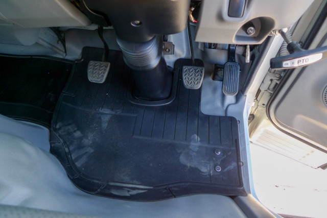 日野 デュトロ 小型 平ボディ（クレーン付） TKG-XZU645M(99837) 37枚目