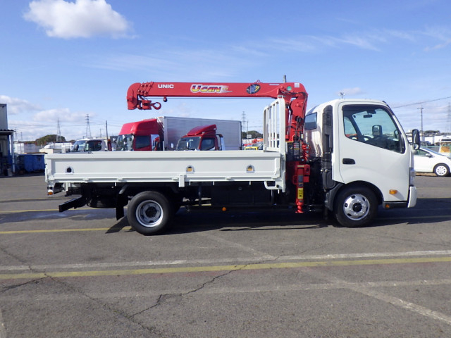 日野 デュトロ 小型 平ボディ（クレーン付） TKG-XZU712M(99845) 5枚目