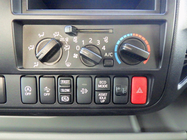 日野 デュトロ 小型 平ボディ（クレーン付） TKG-XZU712M(99845) 21枚目