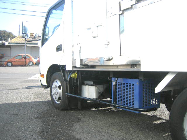 日野 デュトロ 小型 冷蔵冷凍バン 2RG-XZC605M(99896) 14枚目