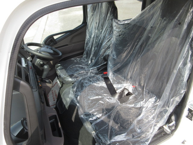 三菱ふそう キャンター 小型 Wキャブ 2RG-FBA20(99911) 27枚目