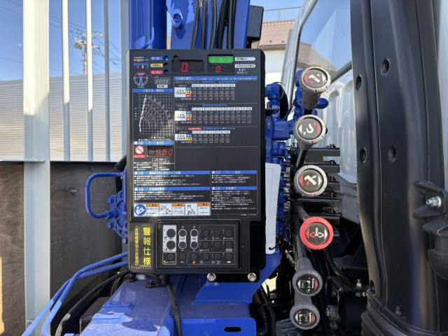 三菱ふそう キャンター 中型 平ボディ（クレーン付） 2KG-FK62F(99912) 18枚目