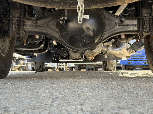 三菱ふそう キャンター 中型 平ボディ（クレーン付） 2KG-FK62F(99912) 26枚目