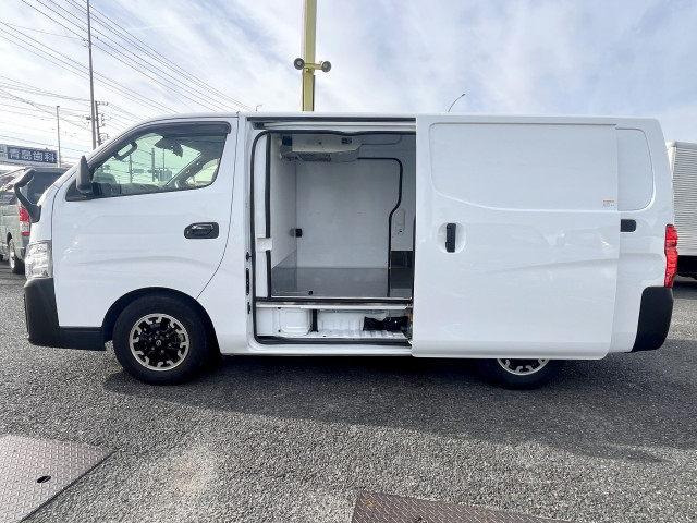 日産自動車 キャラバン 小型 冷蔵冷凍バン 3BF-VR2E26(99913) 4枚目