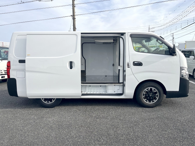 日産自動車 キャラバン 小型 冷蔵冷凍バン 3BF-VR2E26(99913) 6枚目