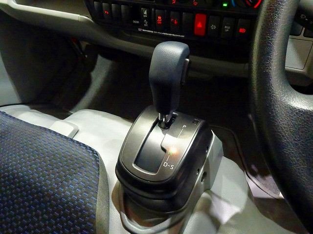 トヨタ ダイナ 小型 バン 2DG-GDY231(99914) 17枚目