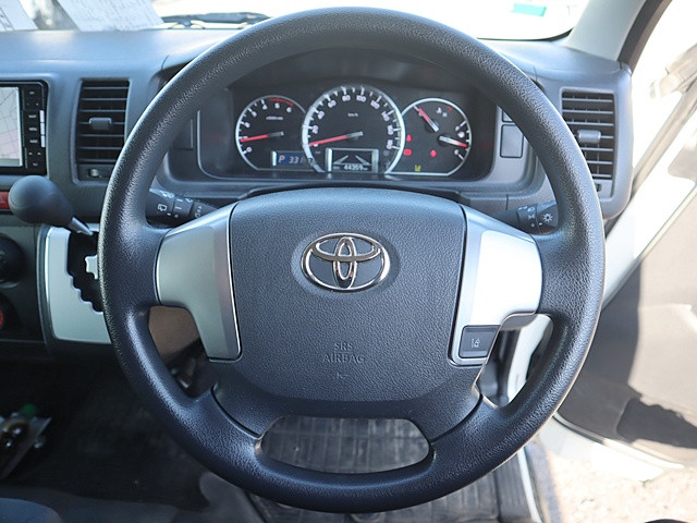 トヨタ ハイエース 小型 バン QDF-GDH201V(99916) 4枚目