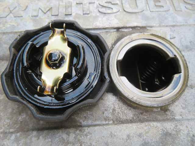 三菱ふそう キャンター 小型 平ボディ（クレーン付） KK-FE83EEN(99978) 13枚目