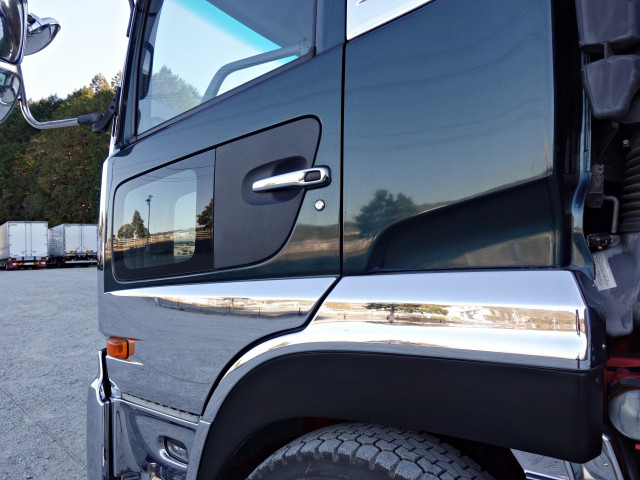 UDトラックス（日産） クオン 大型 ウィング QKG-CD5ZE(99980) 14枚目