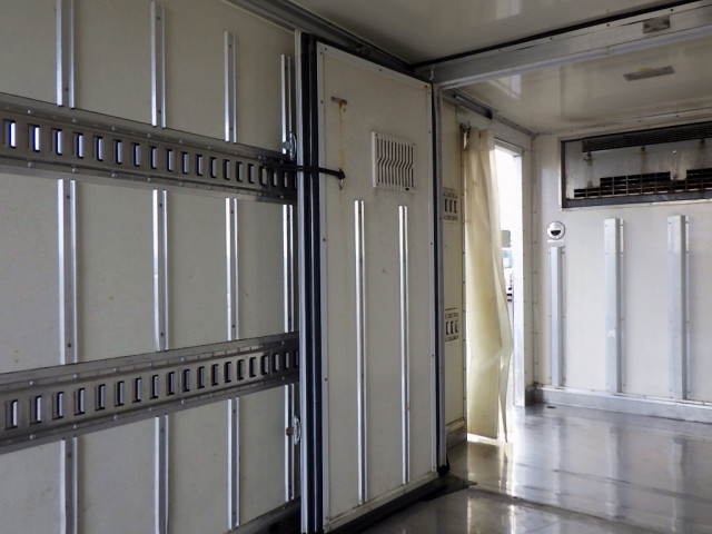 Toyota dyna Small Freezer box_body TKG-XZC655(99985) 37枚目