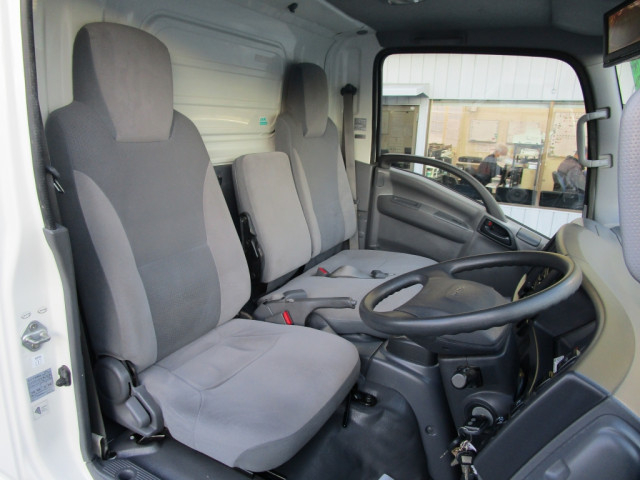 いすゞ エルフ 小型 バン TRG-NLR85N(99990) 6枚目