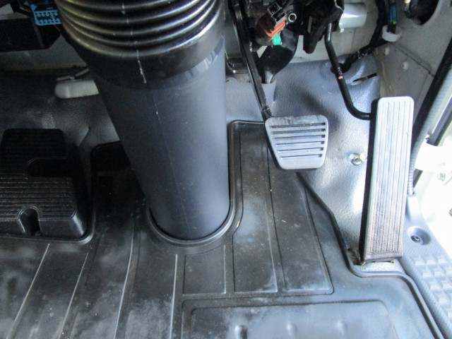 いすゞ エルフ 小型 バン TRG-NLR85N(99990) 28枚目