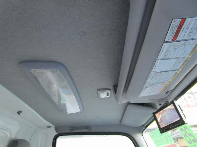 いすゞ エルフ 小型 バン TRG-NLR85N(99990) 33枚目