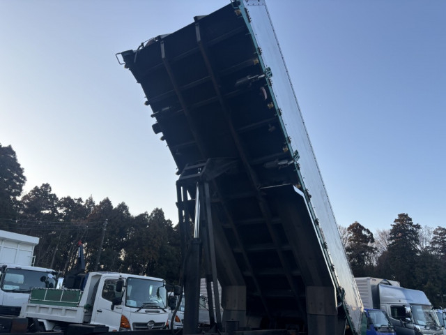 いすゞ ギガ 大型 土砂ダンプ QPG-CYM77BM(99999) 13枚目