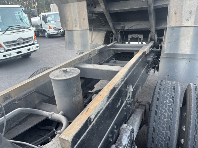 いすゞ ギガ 大型 土砂ダンプ QPG-CYM77BM(99999) 18枚目