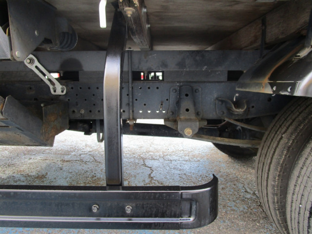 いすゞ エルフ 小型 平ボディ（クレーン付） TPG-NKR85AR(100002) 29枚目