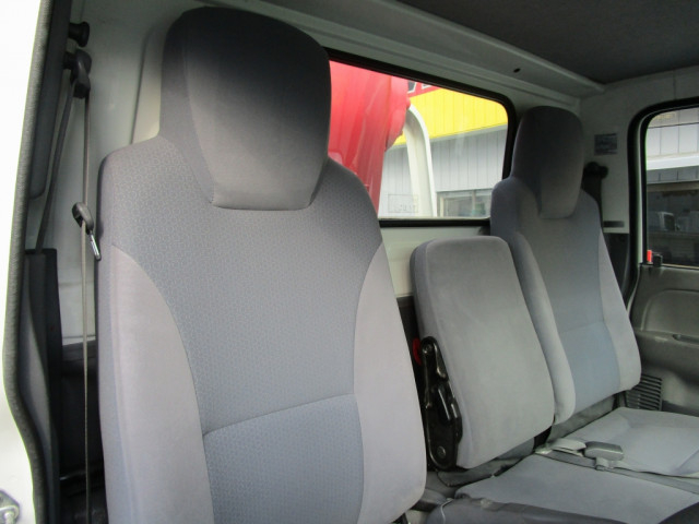 いすゞ エルフ 小型 平ボディ（クレーン付） TPG-NKR85AR(100002) 35枚目