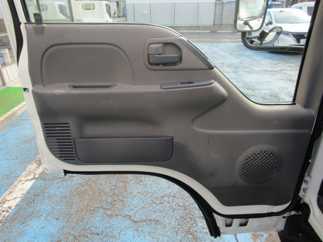 いすゞ エルフ 小型 平ボディ（クレーン付） TPG-NKR85AR(100002) 44枚目