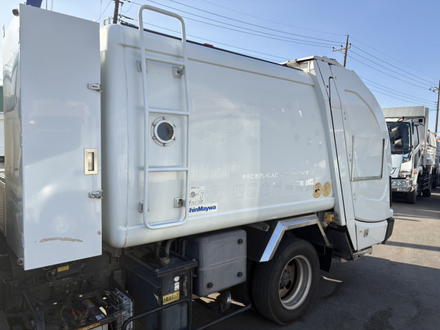 UDトラックス（日産） カゼット 小型 塵芥車（プレス式） TKG-FEA5Y(100005) 6枚目