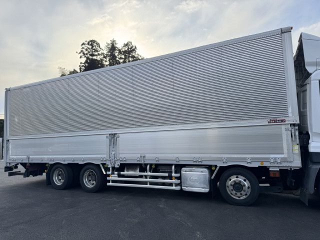 Nissan UD quon Large Wing body QKG-CG5ZE(100006) 6枚目