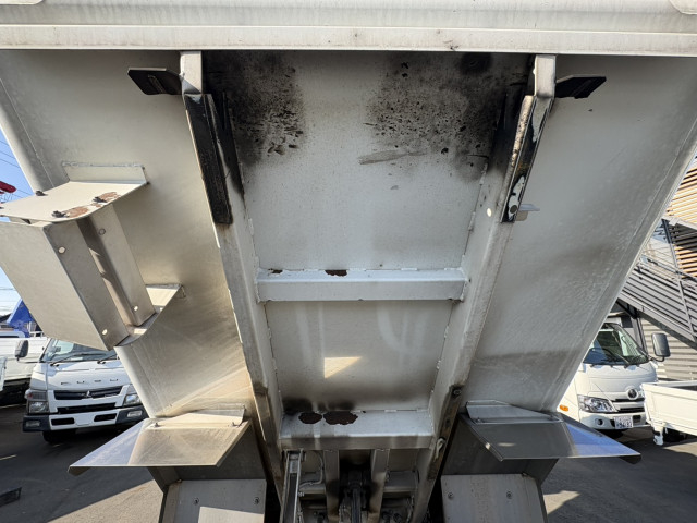 UDトラックス（日産） カゼット 小型 塵芥車（プレス式） TKG-FEA5Y(100005) 19枚目