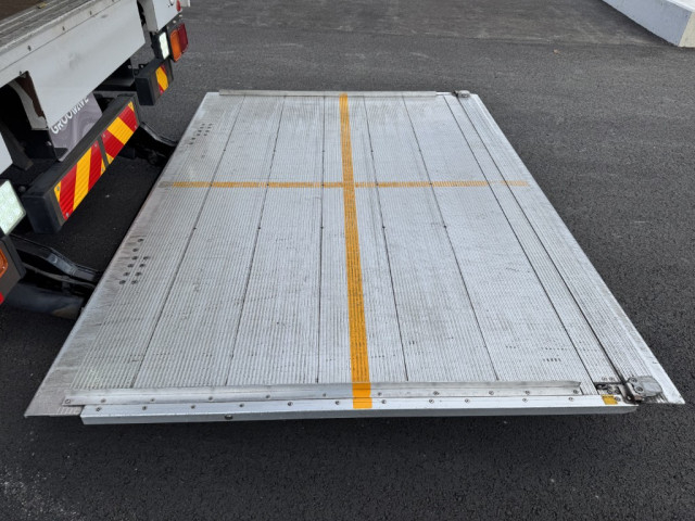 Nissan UD quon Large Wing body QKG-CG5ZE(100006) 11枚目